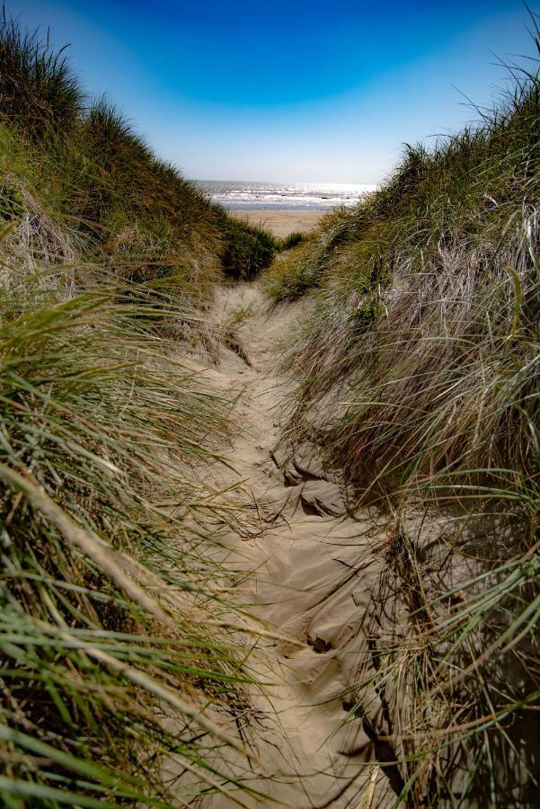 Beach Road Holiday Park Otatara Eksteriør billede