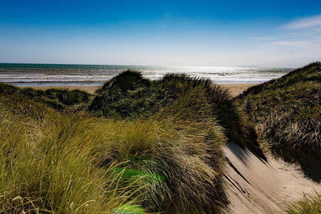 Beach Road Holiday Park Otatara Eksteriør billede