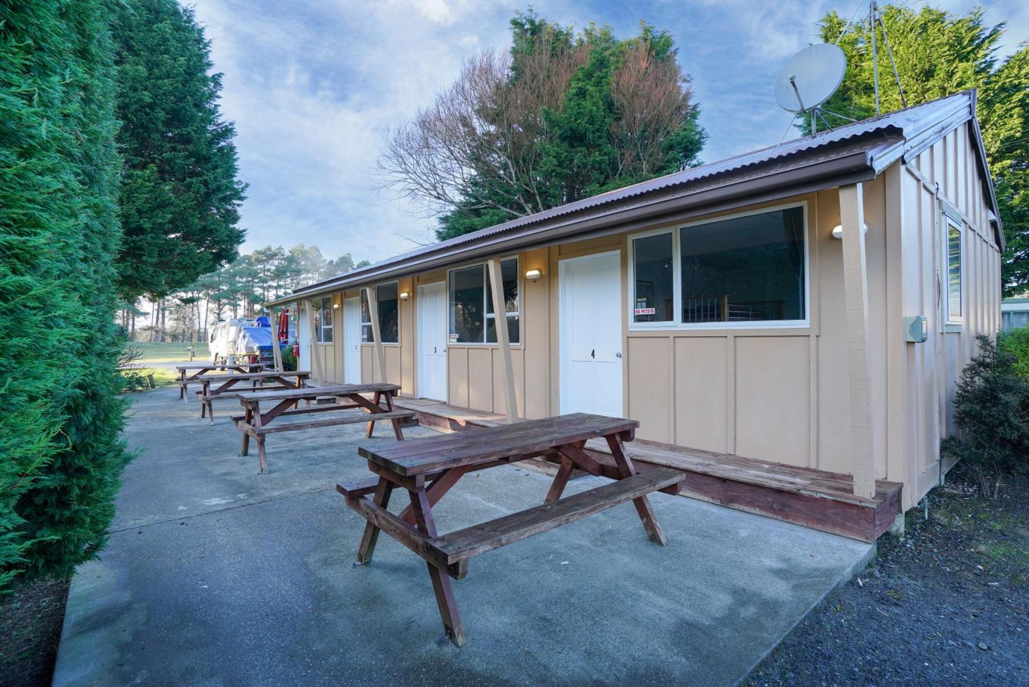 Beach Road Holiday Park Otatara Eksteriør billede