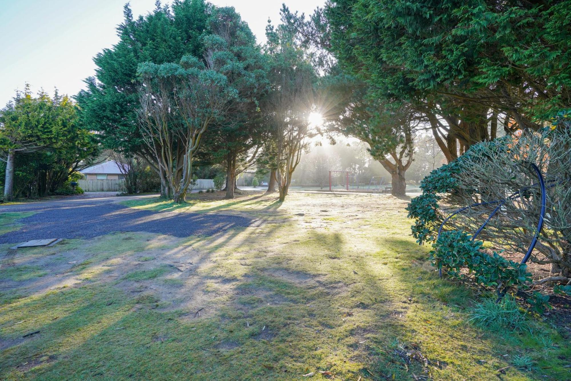 Beach Road Holiday Park Otatara Eksteriør billede