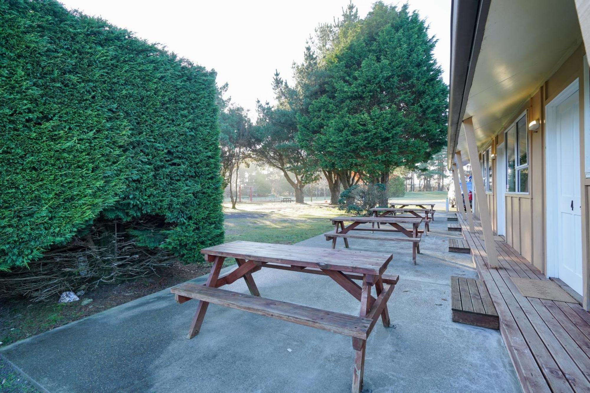 Beach Road Holiday Park Otatara Eksteriør billede