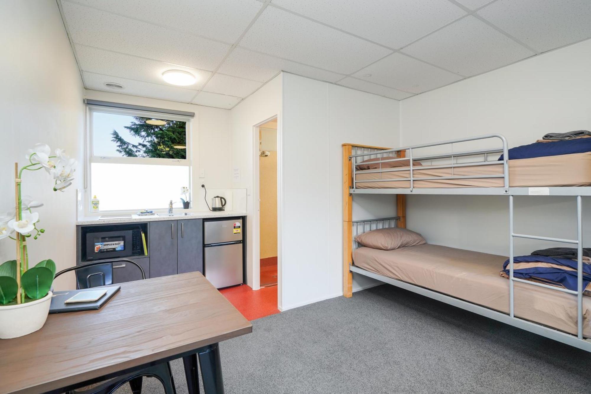 Beach Road Holiday Park Otatara Eksteriør billede